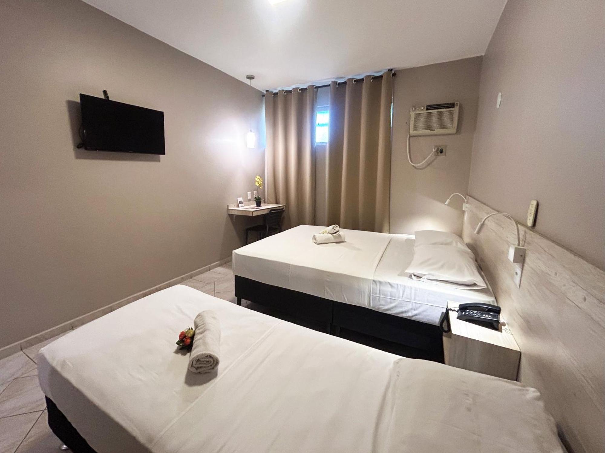 Hotel Econotel By Bsb Inn Brazíliaváros Kültér fotó